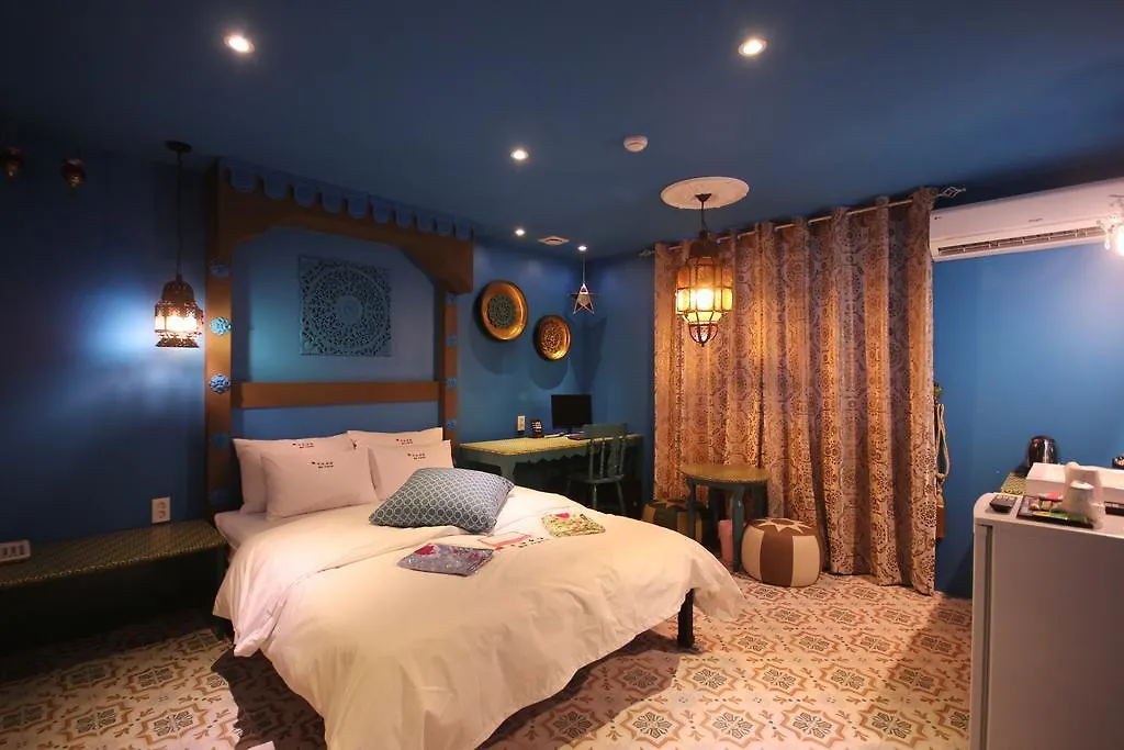 Hotel Yaja Chungmu Busan 2*,  South Korea